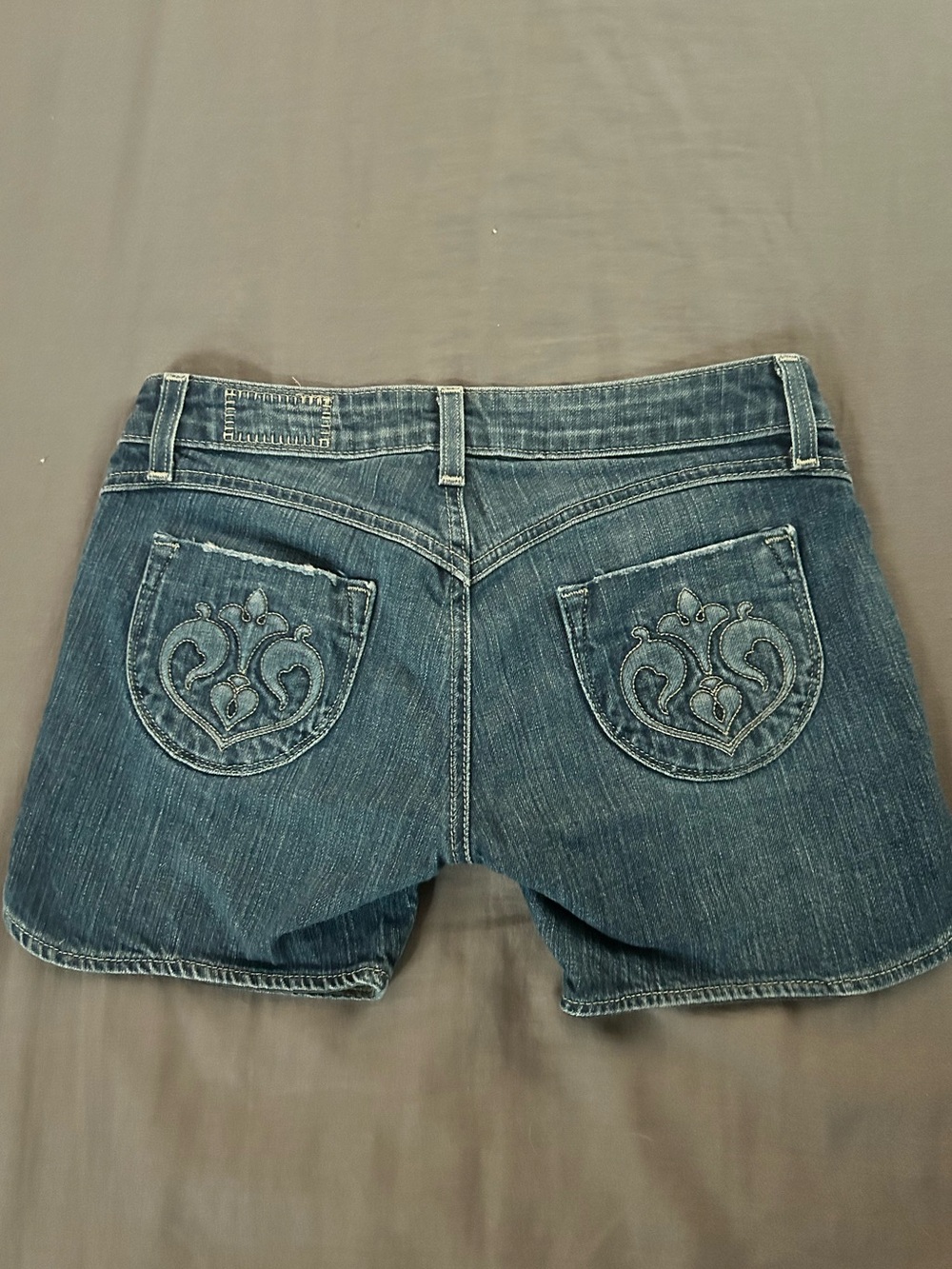 Siwy Women's Denim Shorts with Embroidered Back Pockets - Blue